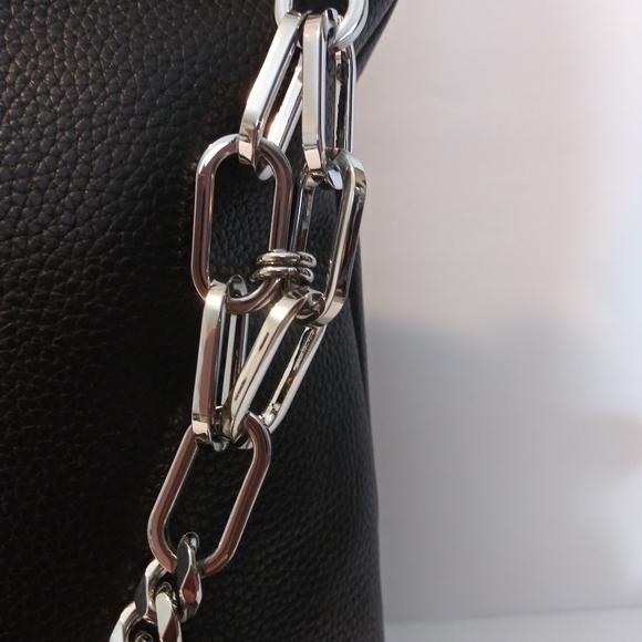 NWT VINCE CAMUTO LEATHER LIYA HOBO SHOULDER BAG - Picture 5 of 15